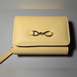 NWOT- Primark Wallet